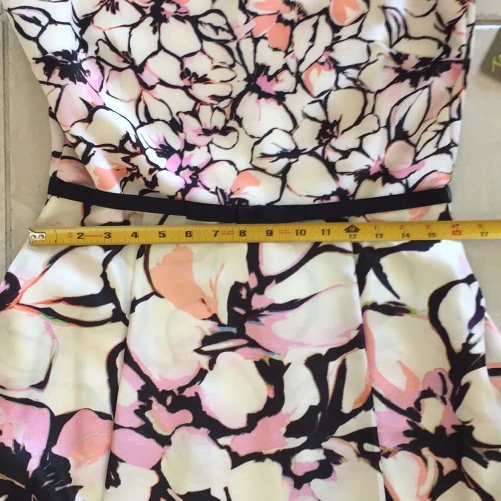 Taylor floral dress - Picture 7 of 8